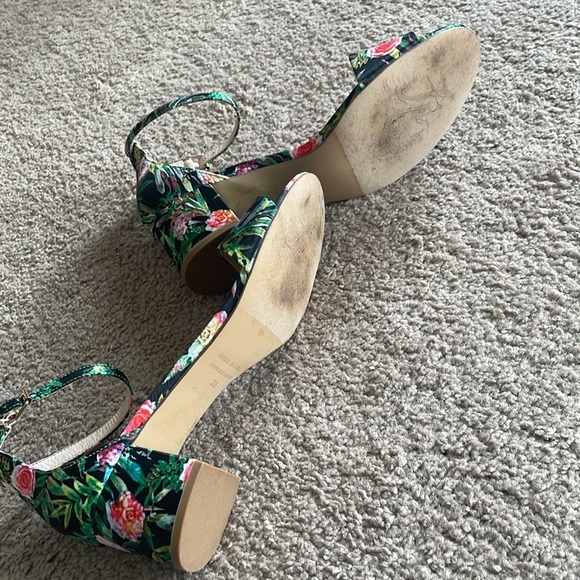 FREE PEOPLE Printed Marigold Block Heels - Picture 4 of 8